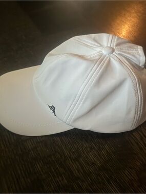 NWT Tommy Bahama Active Girls White Baseball Cap with Marlin Logo